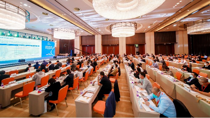 【百華鞋業(yè)】圓滿出席第六屆博鰲企業(yè)論壇暨亞洲經(jīng)濟(jì)大會！