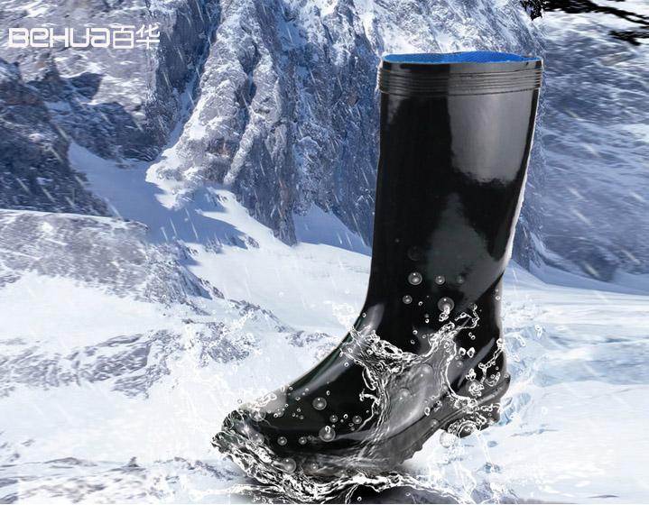 一文詳解雨靴什么材質好，PVC雨靴和橡膠雨靴的優缺點，建議收藏！